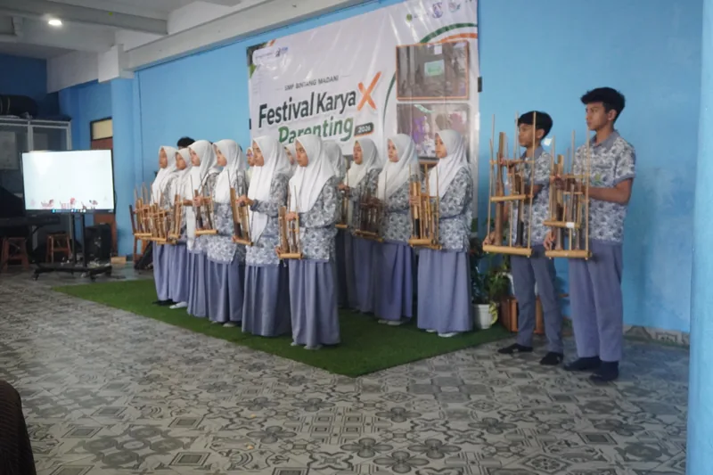 Learning Camp murid SMP Bintang Madani