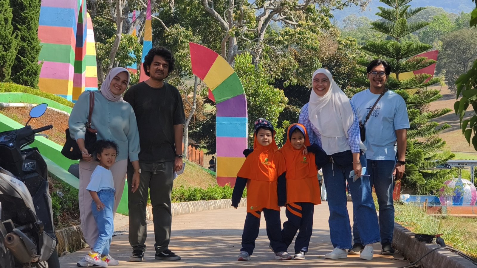 A Day With Parents: Belajar dan Bergembira Bersama Keluarga