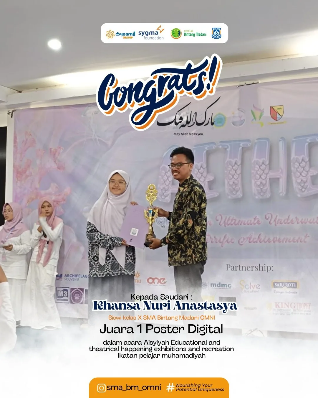 Foto berita: Lomba poster digital