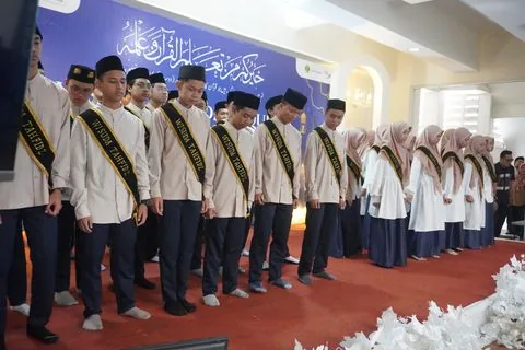 Wisuda Tahfidz Al-Qur'an angkatan enam SMP Bintang Madani